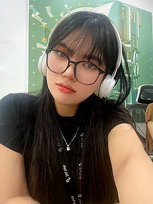 Would you date someone like me?'
