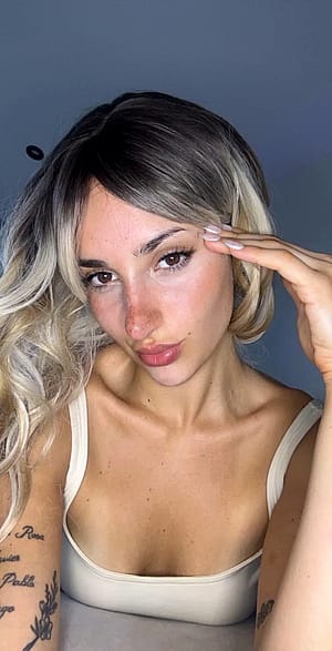 Just tell me honestly, am I sexy'