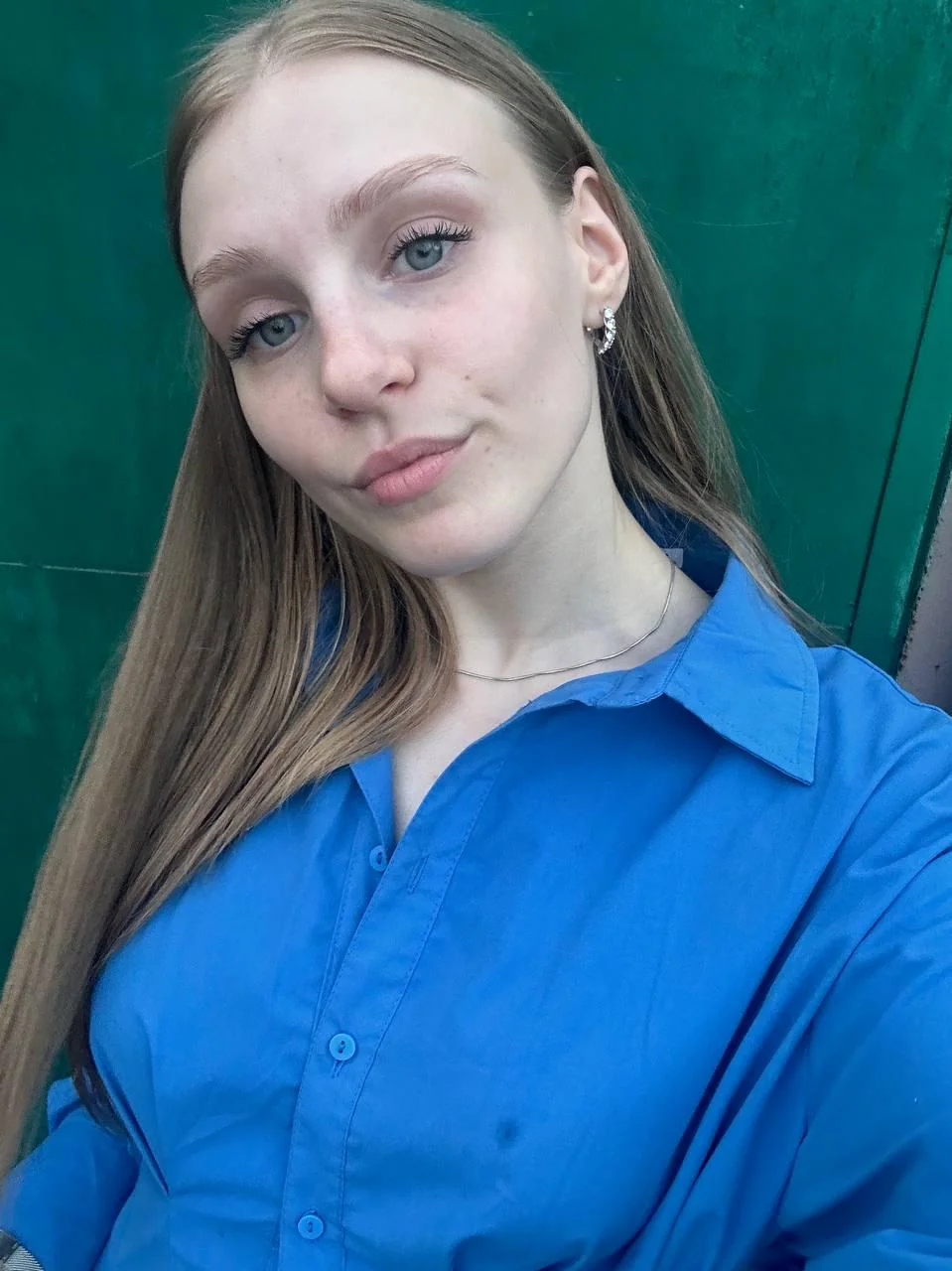 19F i went to the market today and took this selfie, am i hot picture 1 of 1