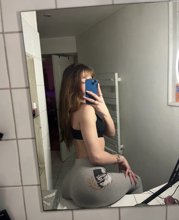 I'm beautiful girl ? picture 1 of 1
