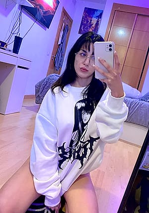my outfit to enjoy a Friday night home alone'