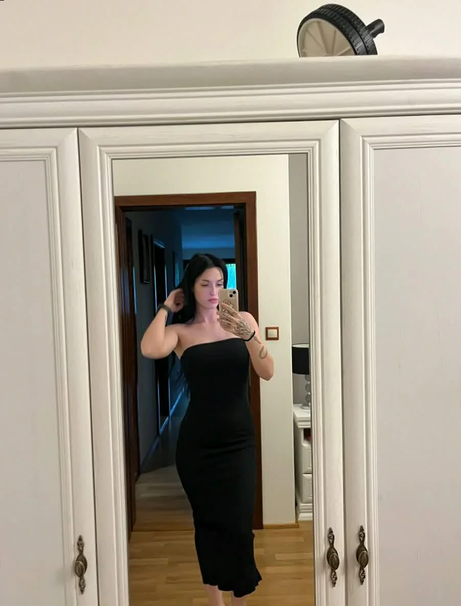 Feeling sexy with this photo f19 picture 1 of 1