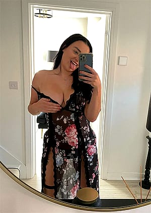 Pretty simple look but is it enough to be called hot F26'