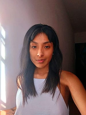 A new curly hairstyle is sexy'