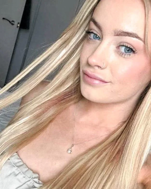 Beautiful inside and out picture 1 of 1