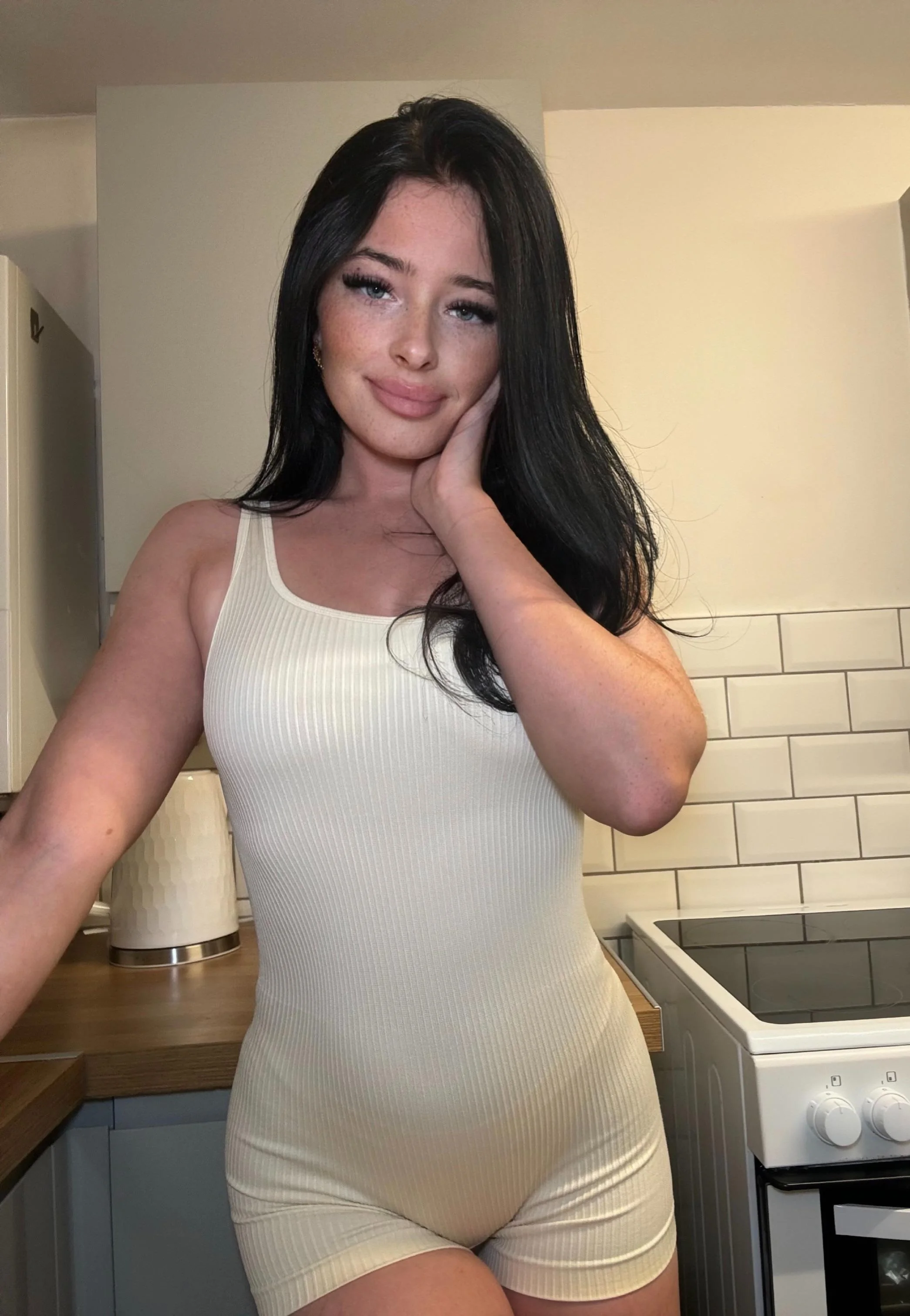 Trying to be hot in the kitchen picture 1 of 1