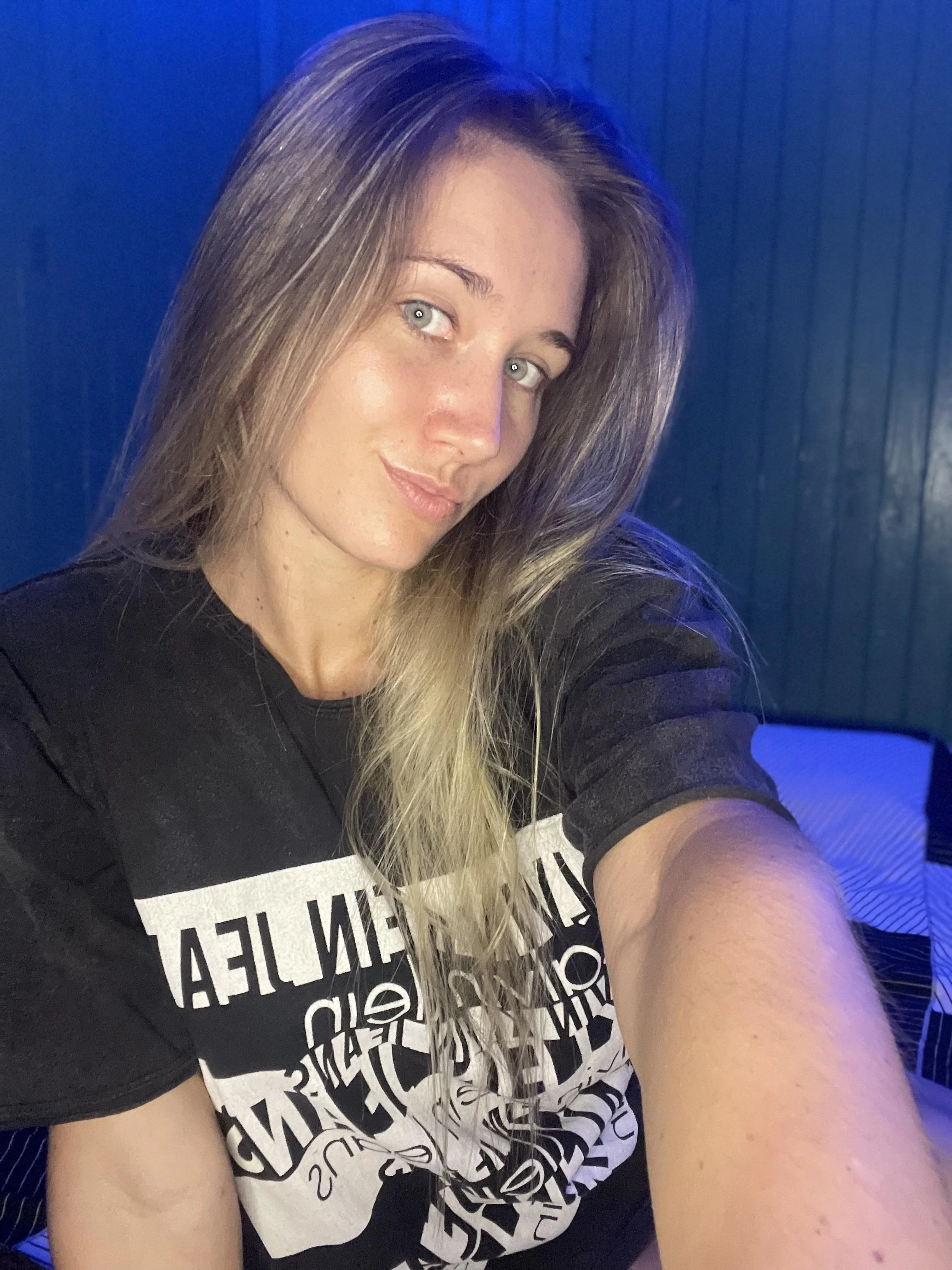 Do you like how I look in this image? picture 1 of 1