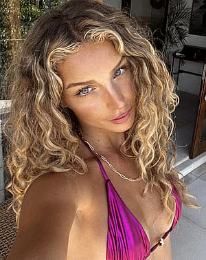 Are curly haired girls appreciated here?'