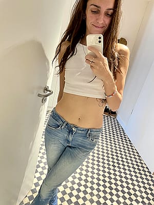 Dress to thrill, live to tease'