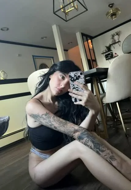 Trying to look sexy picture 1 of 1
