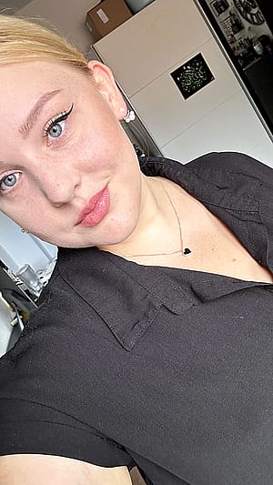 Think you can handle what’s behind this smile.'