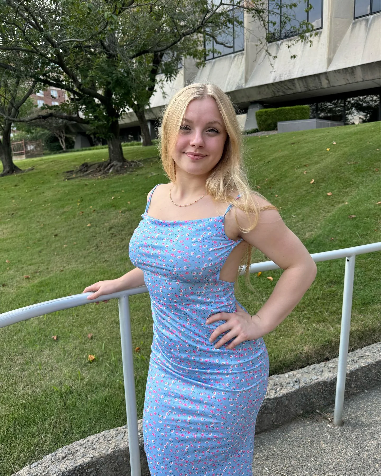 Cute smile for you picture 1 of 1