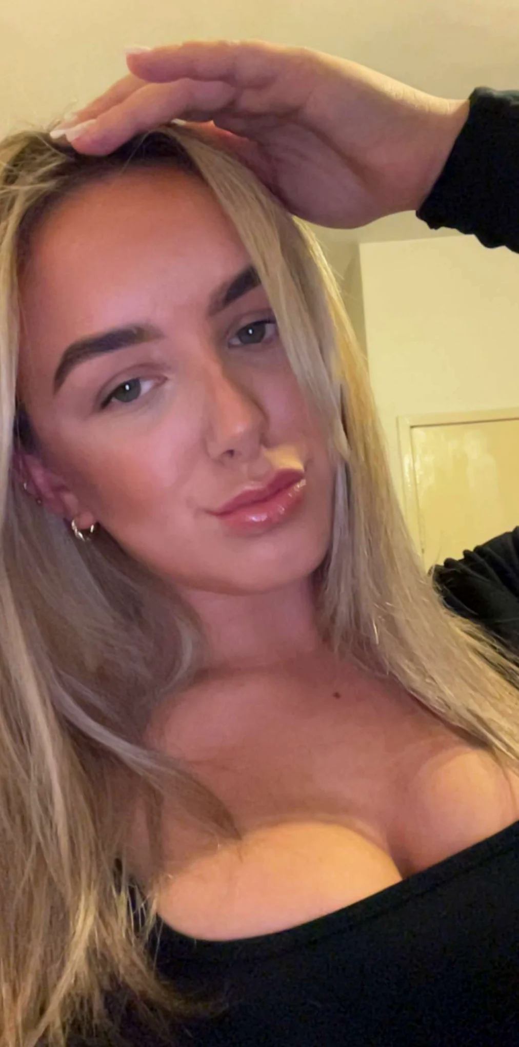 Quick selfie picture 1 of 1