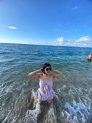 Is it hot in here, or is it just me? F18'