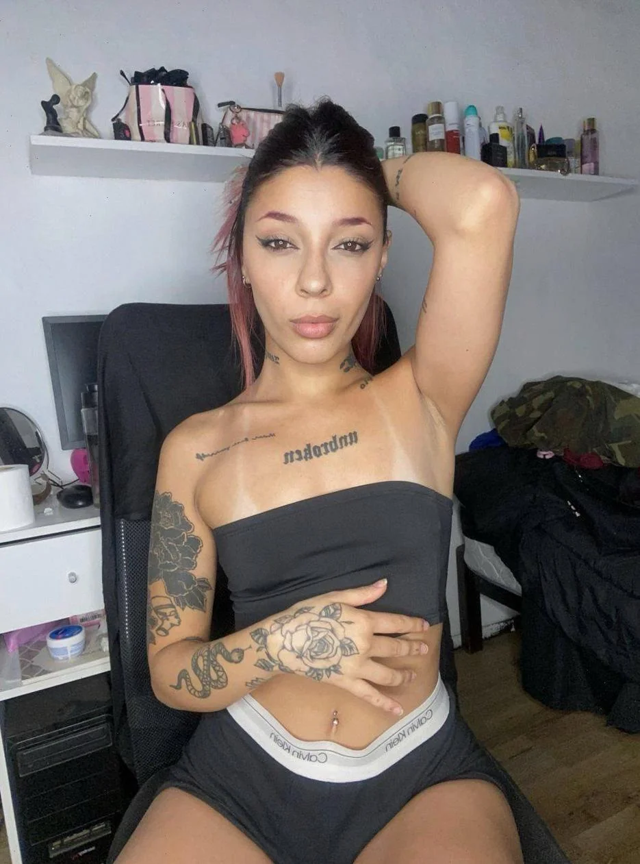Being sexy isn’t just about the outfit, it’s all about the confidence you bring picture 1 of 1