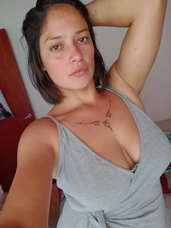 Pretty or sexy? picture 1 of 1