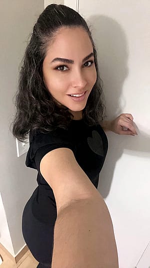 Would I distract you at work ?'