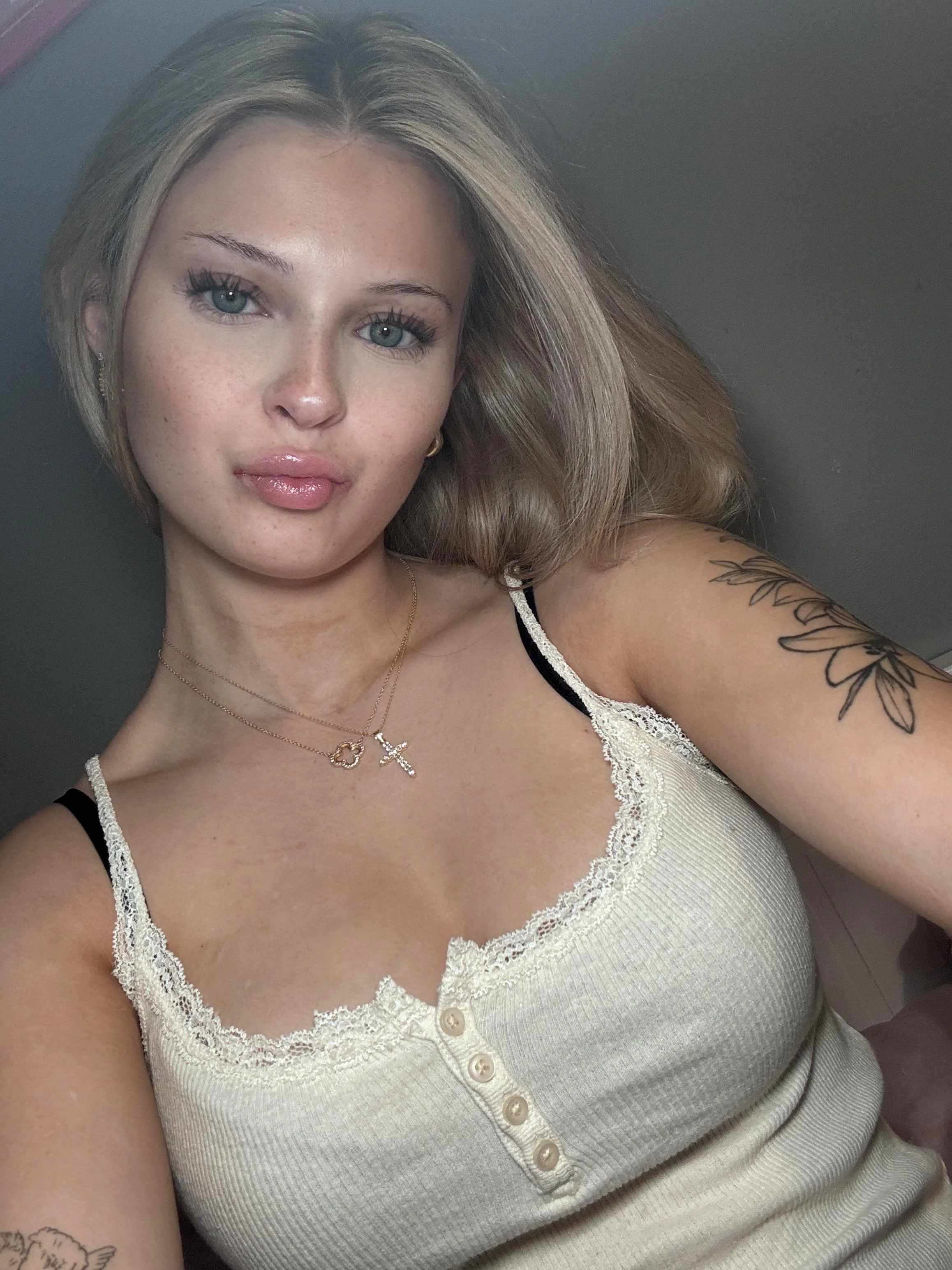 Hope you're having a wonderful day picture 1 of 1