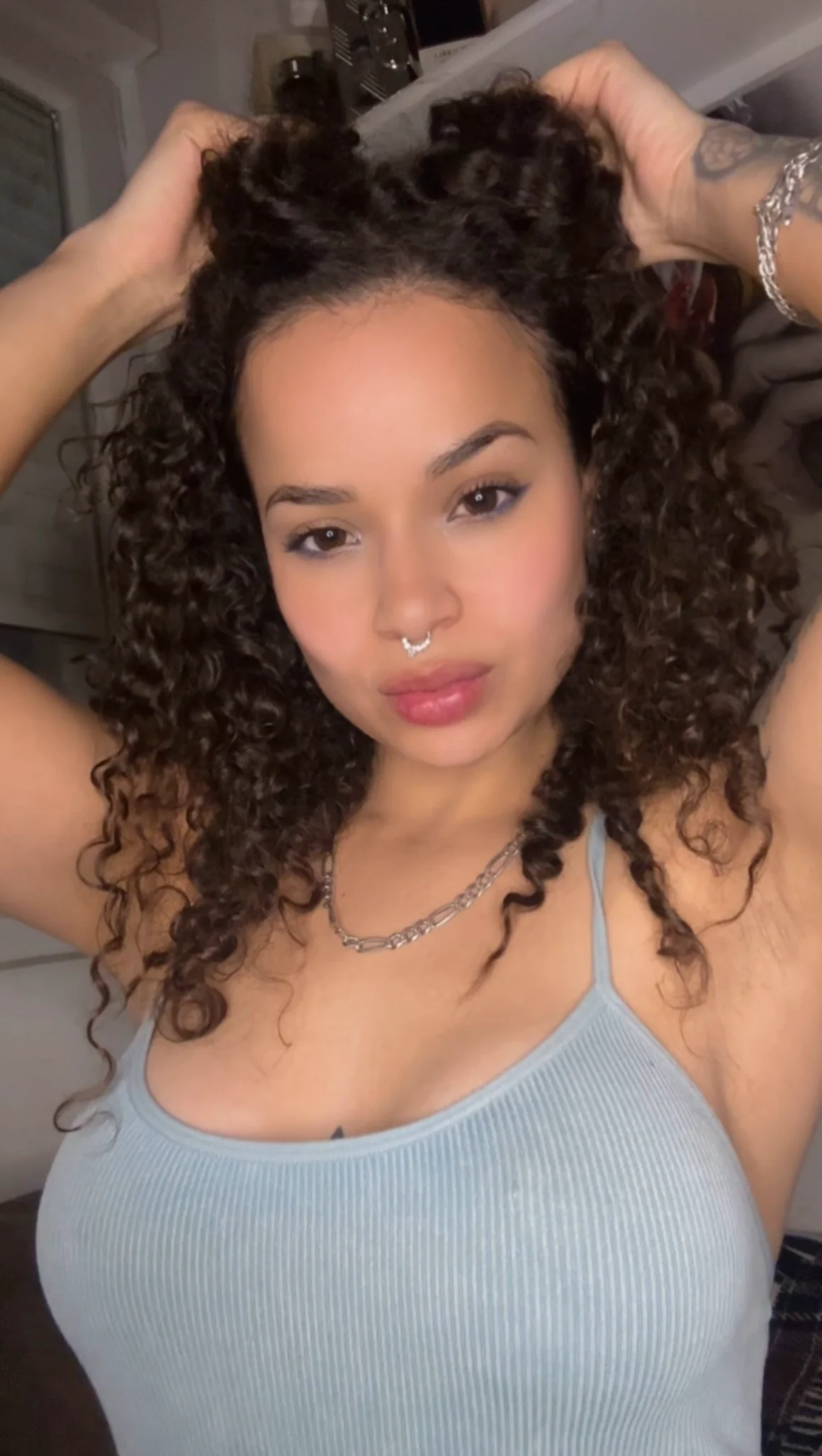Felt hot and sexy so I took a pic picture 1 of 1