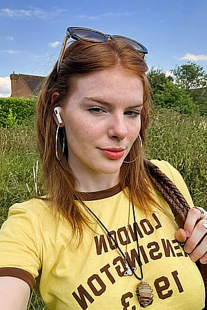 Am I looking hot? F19'