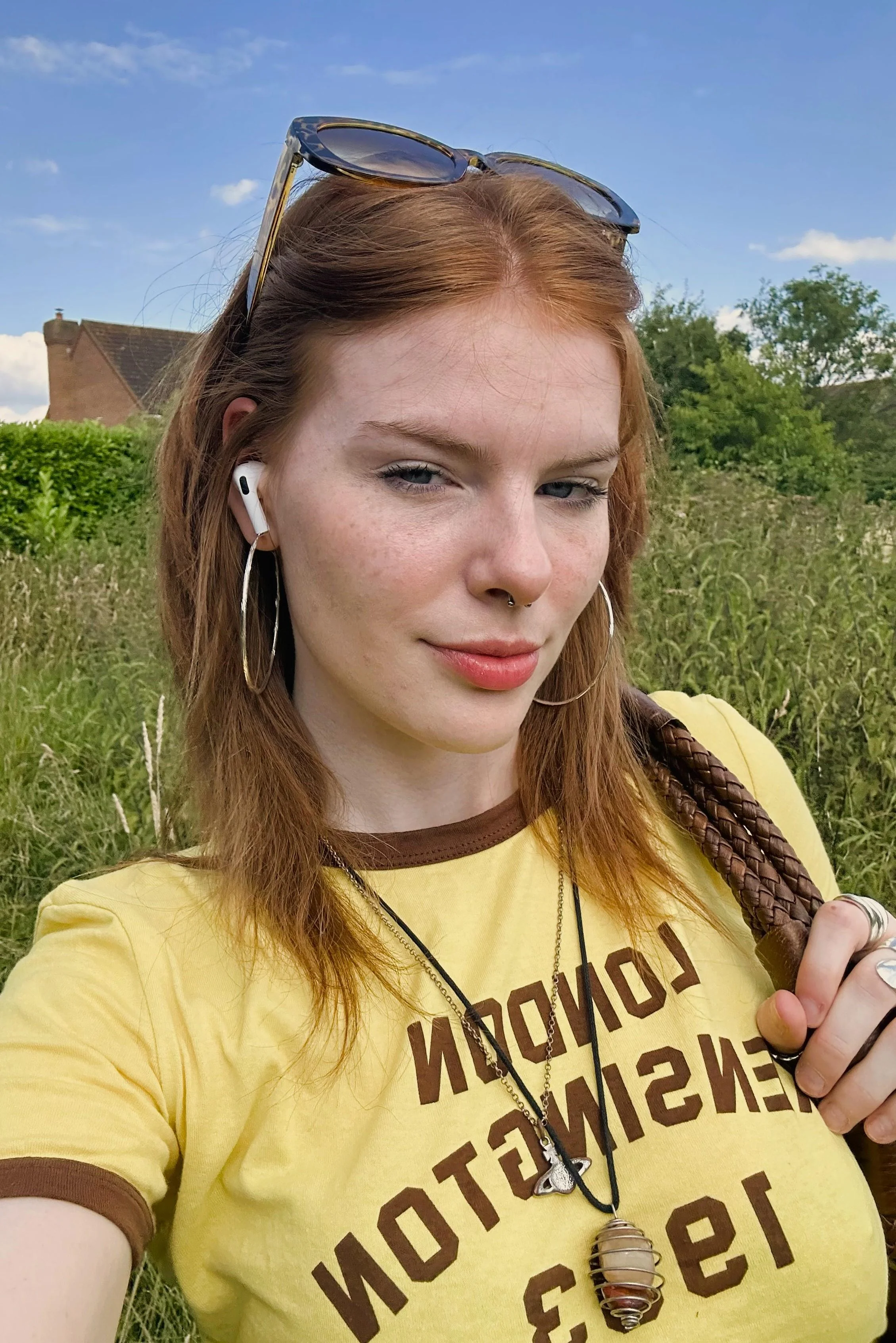 Am I looking hot? F19 picture 1 of 1