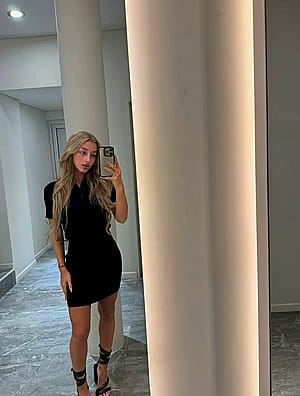 They say I do awkward post'