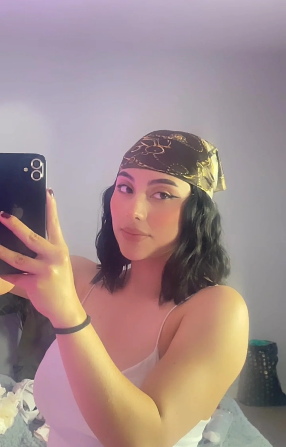 Am I hot? Y or N? F18 picture 1 of 1