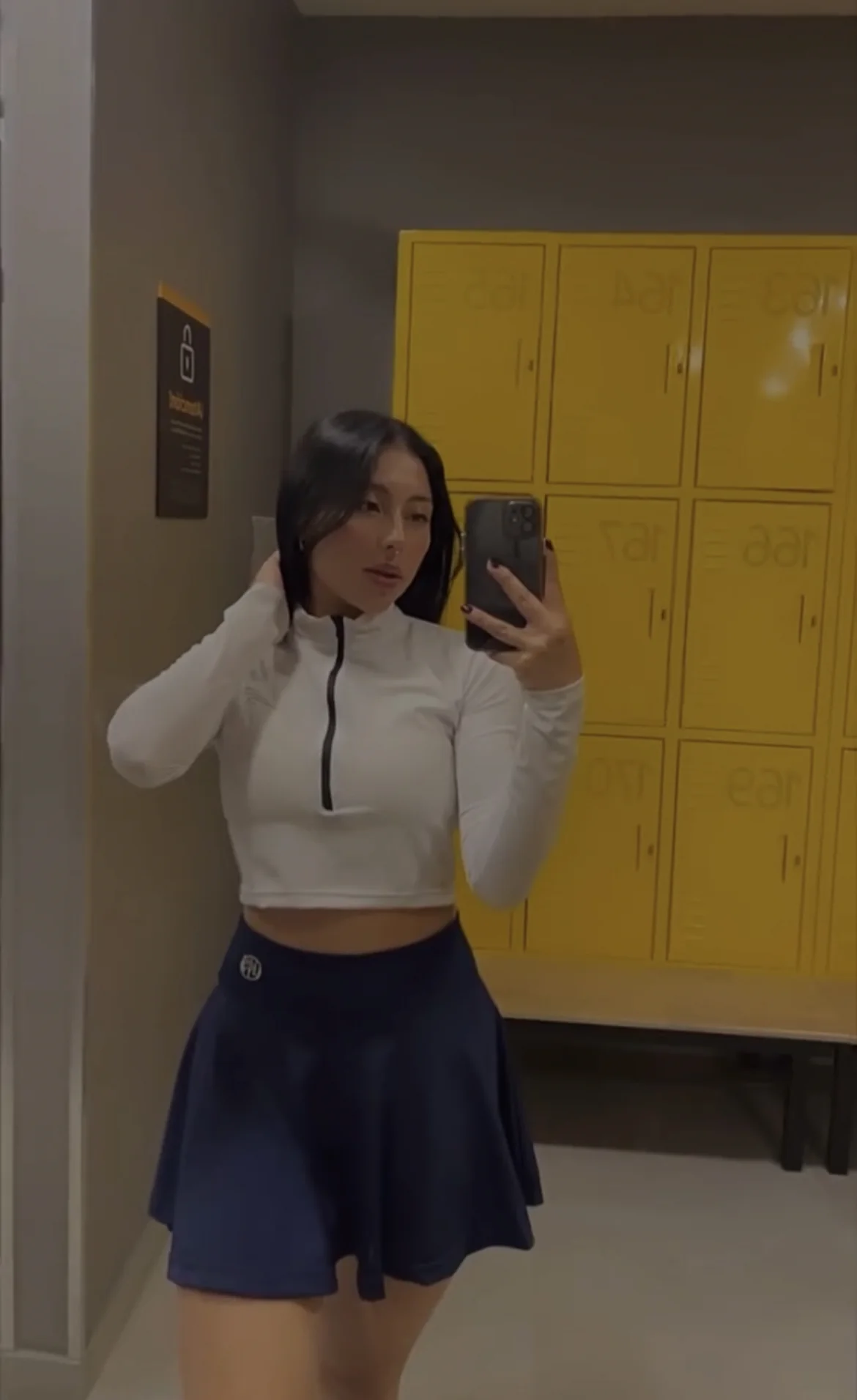 Is class found in the vibe or the style? picture 1 of 1