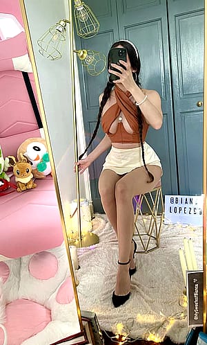 Am I cute for a white latina girl?'