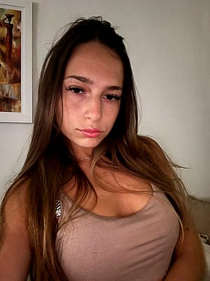 am i cute? what are your thoughts'