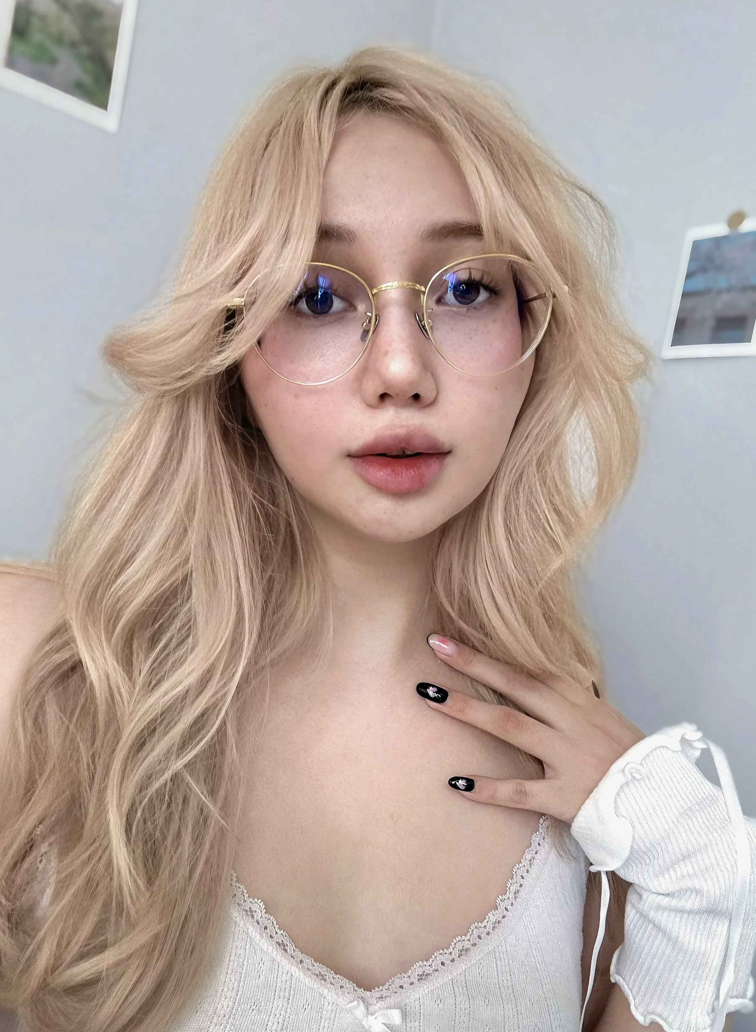 felt cute taking this 😙 picture 1 of 1