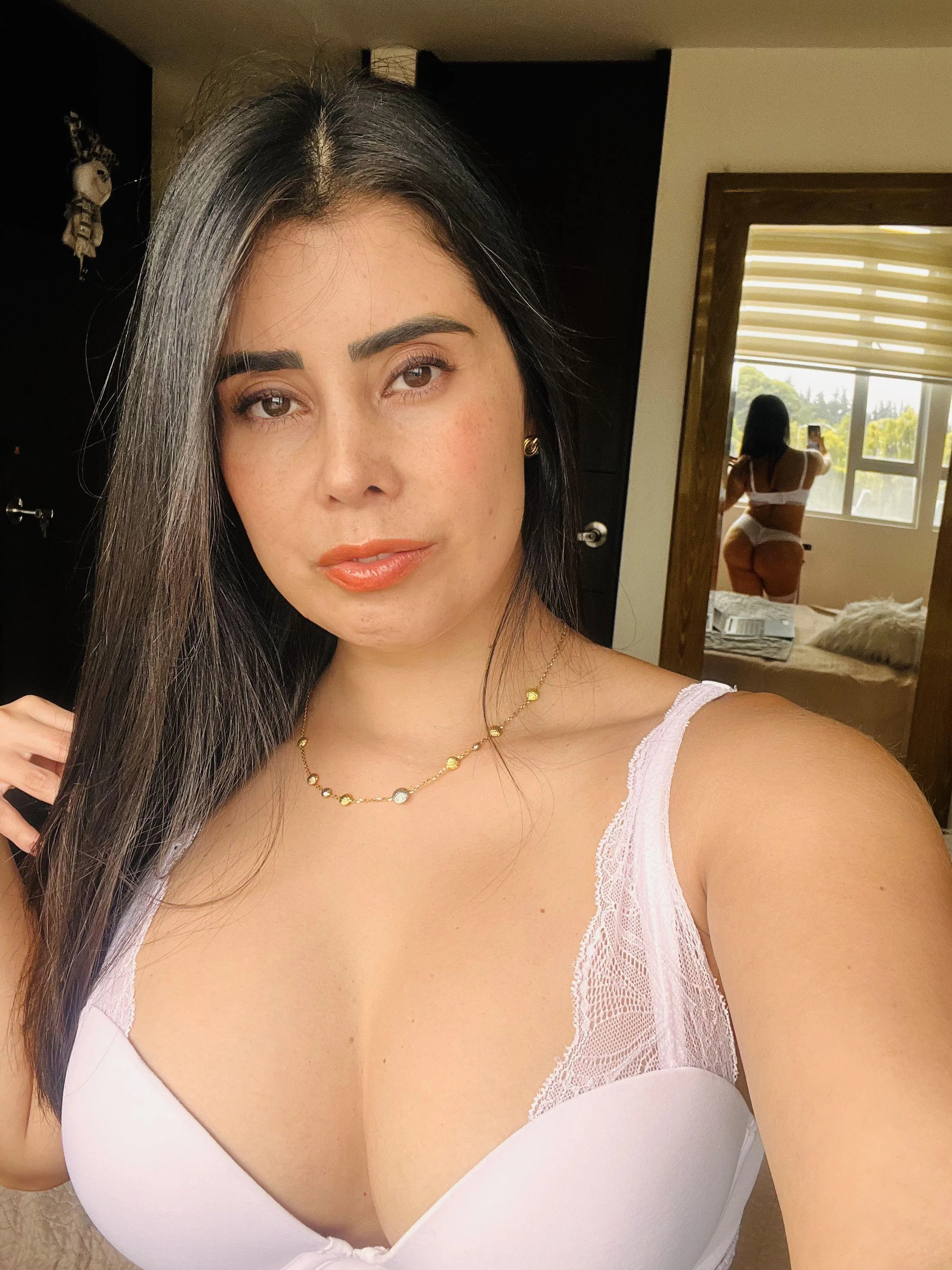 F51 enjoying younger men that think I'm sexy! picture 1 of 1