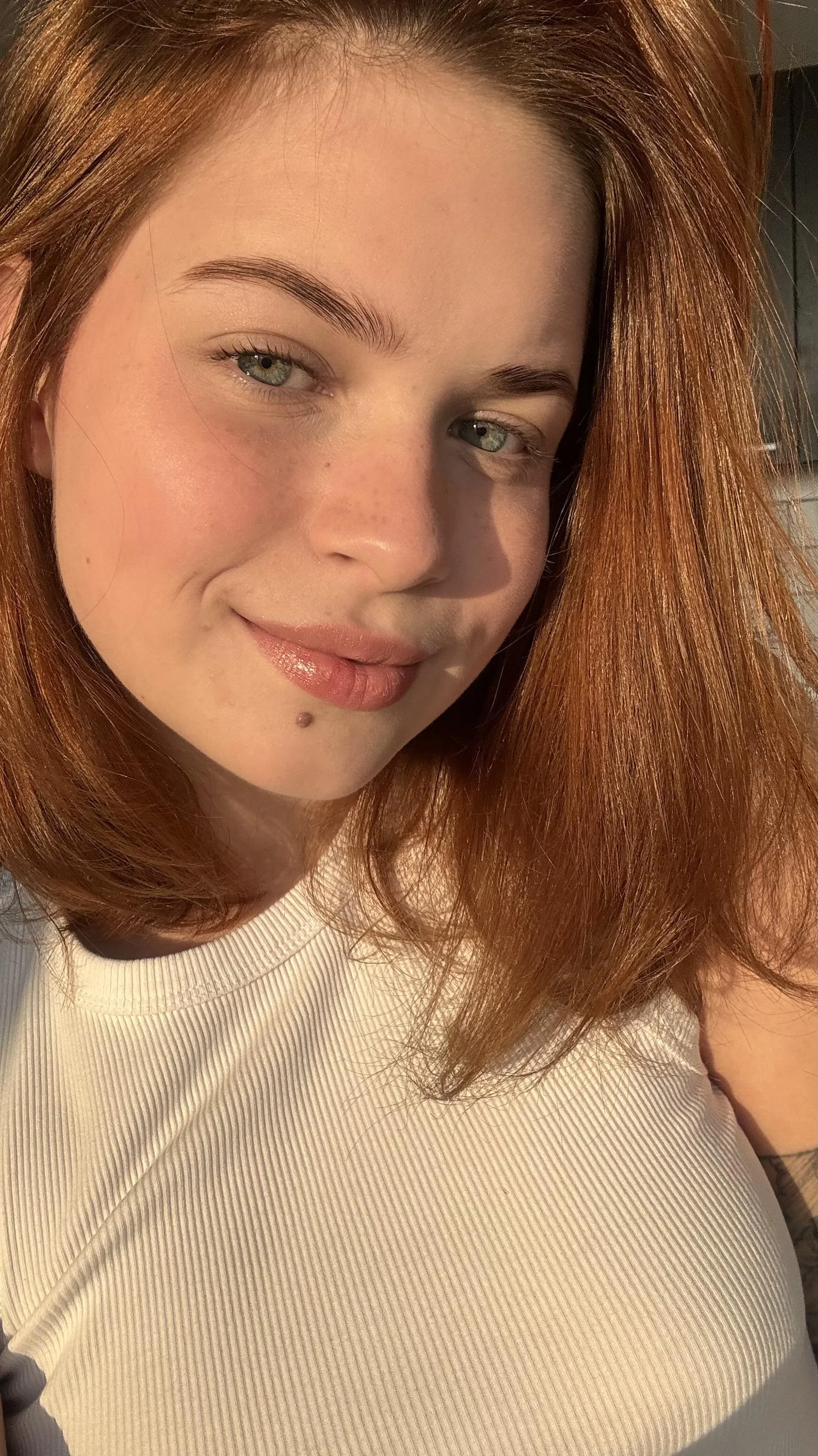 Morning filled with sunshine! Such a great start to the day 🥰 picture 1 of 1