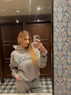 White Girl Full of Style and Natural Confidence'