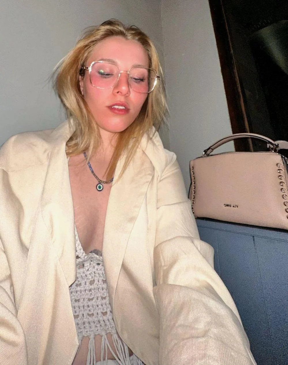 Slayin' (F20) picture 1 of 1