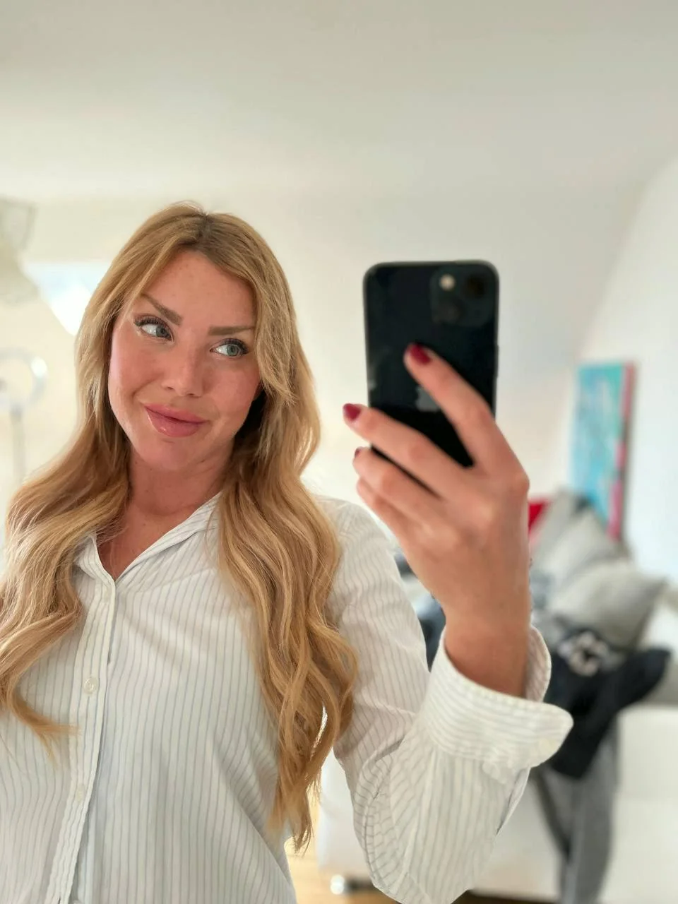 Mommy can still be sexy hehe picture 1 of 1