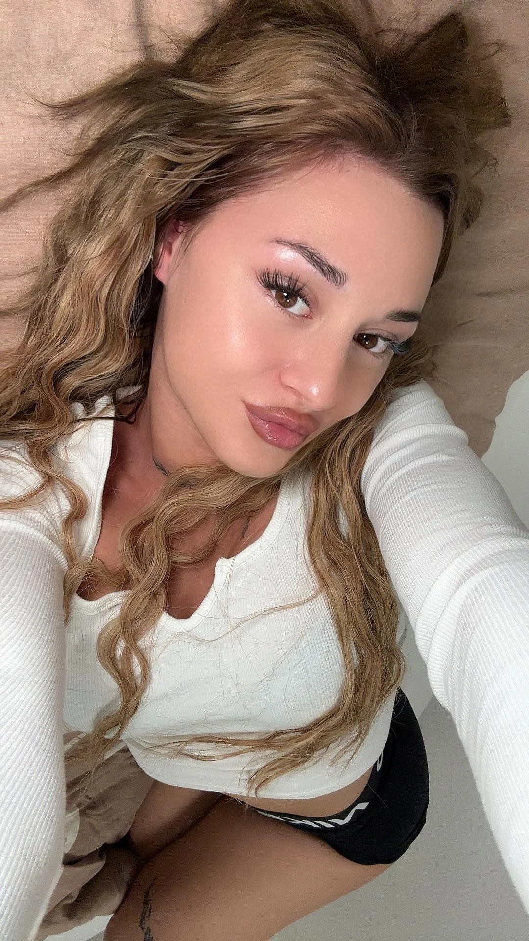 F19 | no words for that bed feeling picture 1 of 1