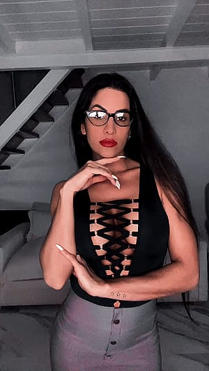 Feeling so sexy for todays errand 🥰'