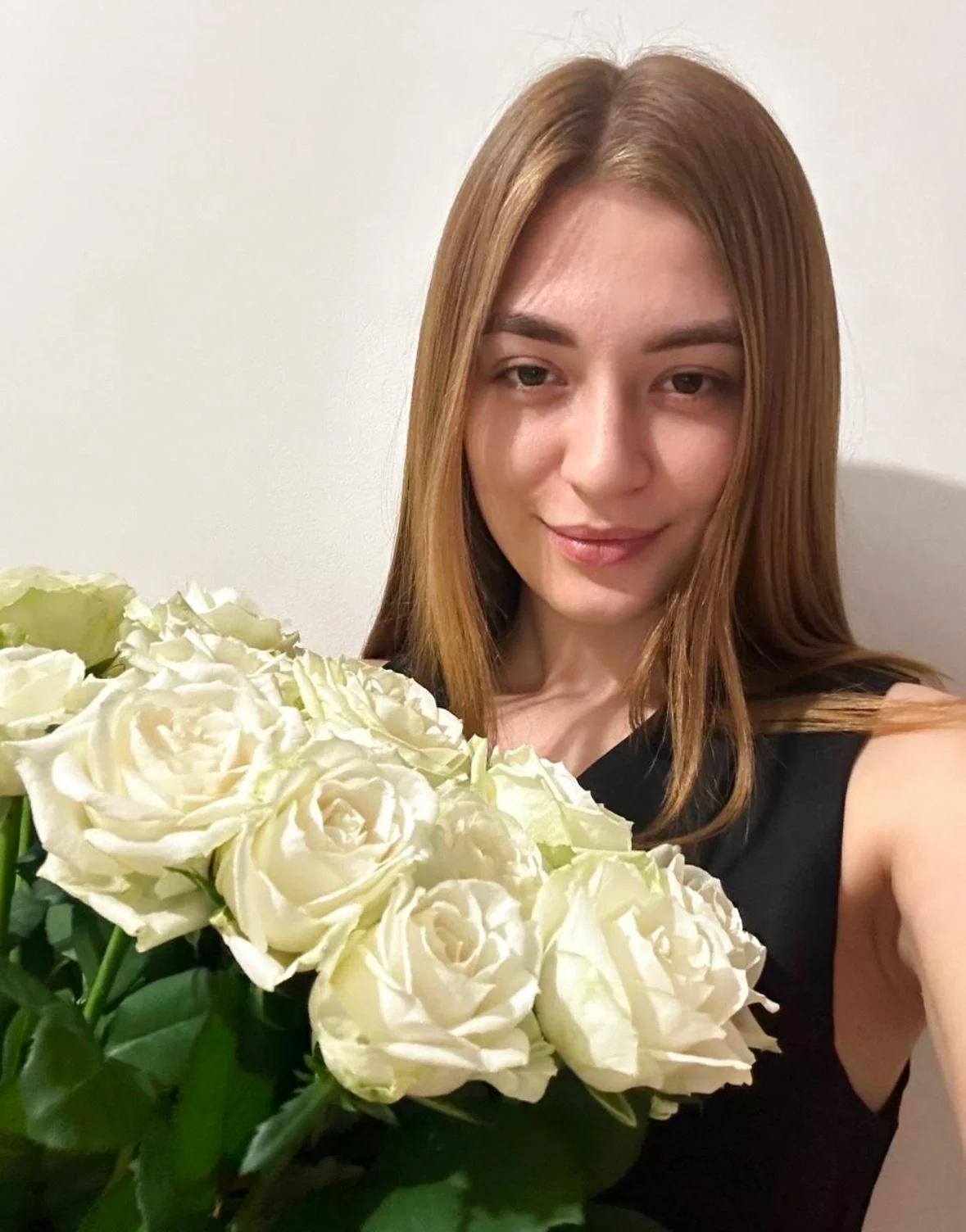 Feeling kinda smiley with flowers picture 1 of 1