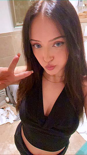 Hi I am a bit pink but I am a 18yo white girl here. You can ask me anything'