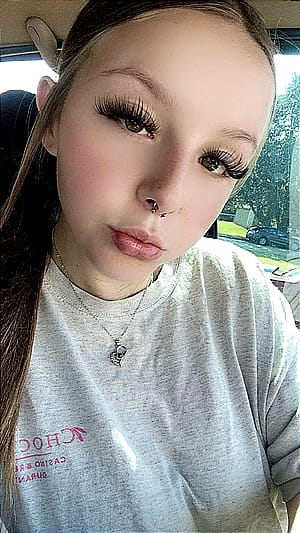 new lashes on'