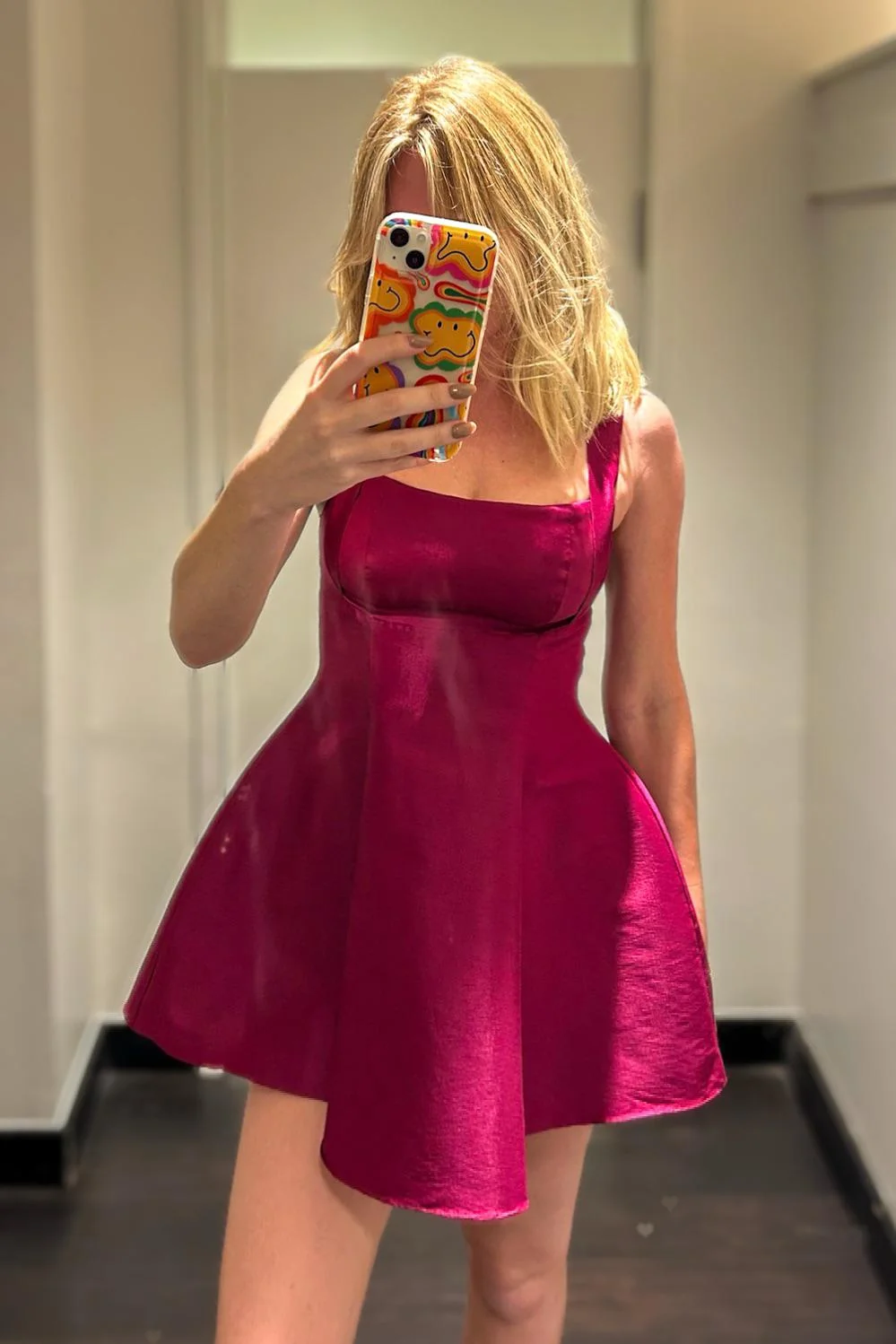 Does this dress make me irresistible, or is it just me? 💃🔥 picture 1 of 1