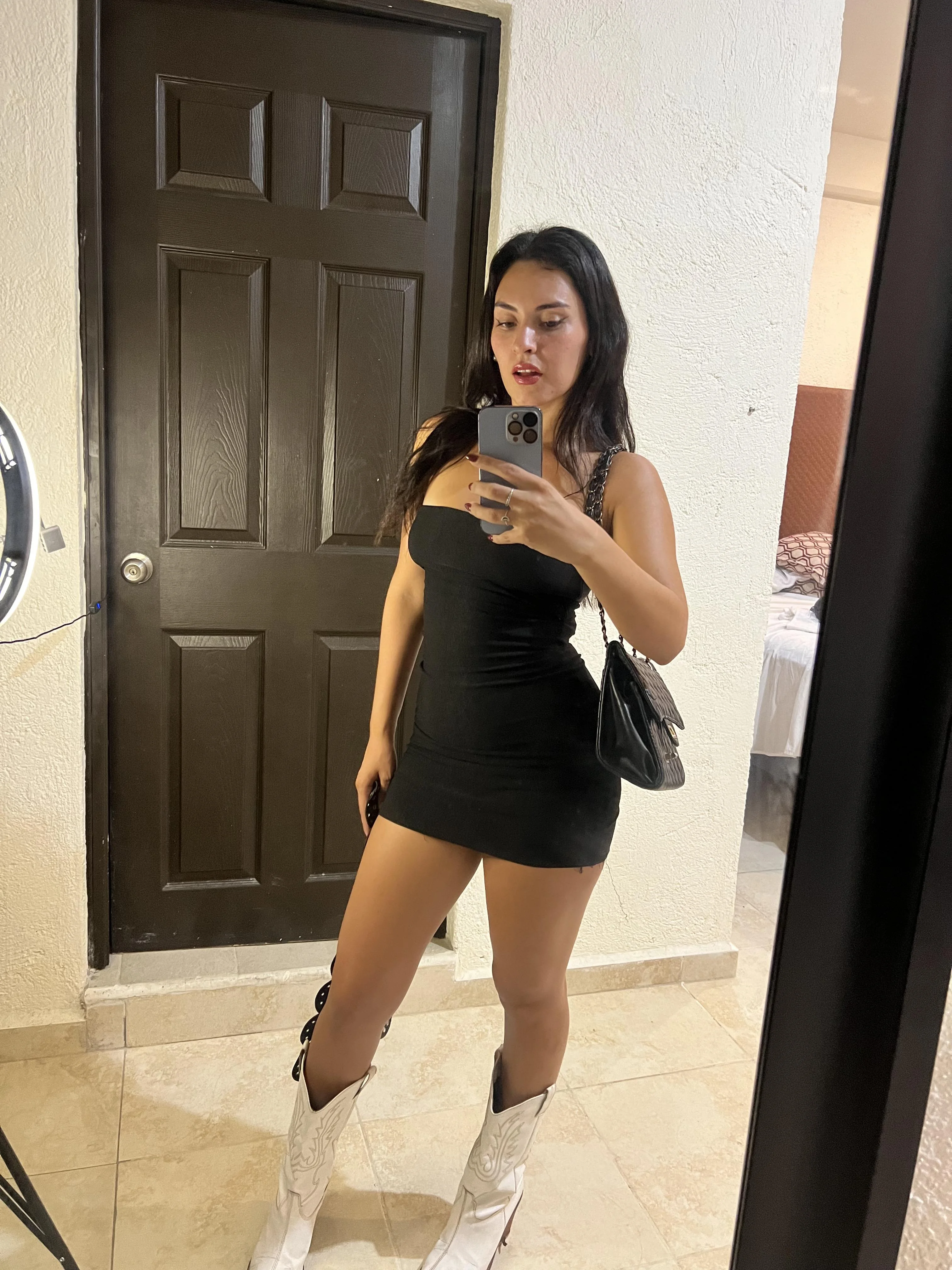 i really like these boots that i bought picture 1 of 1