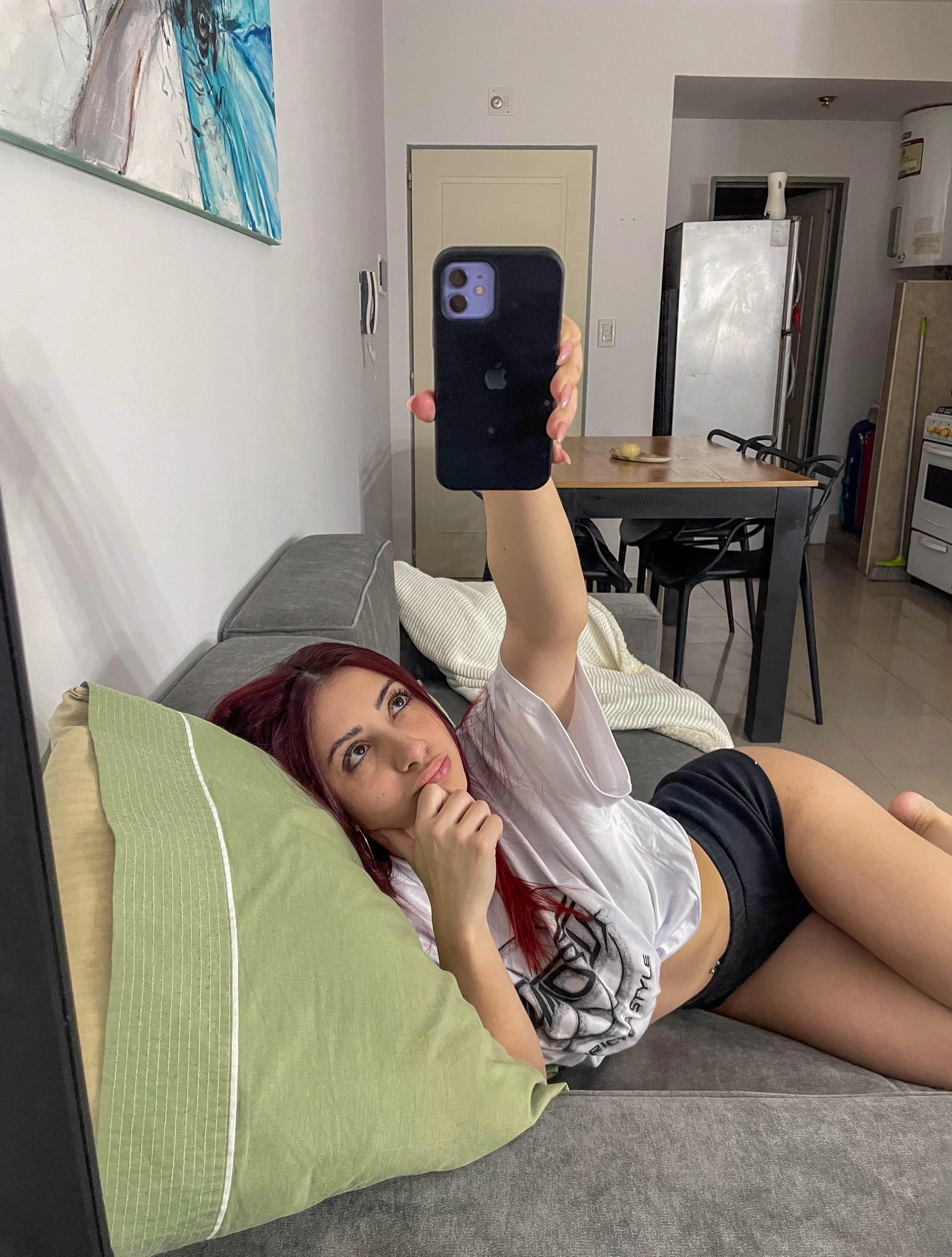 Do I look hot even tho i'm too lazy? F19 picture 1 of 1