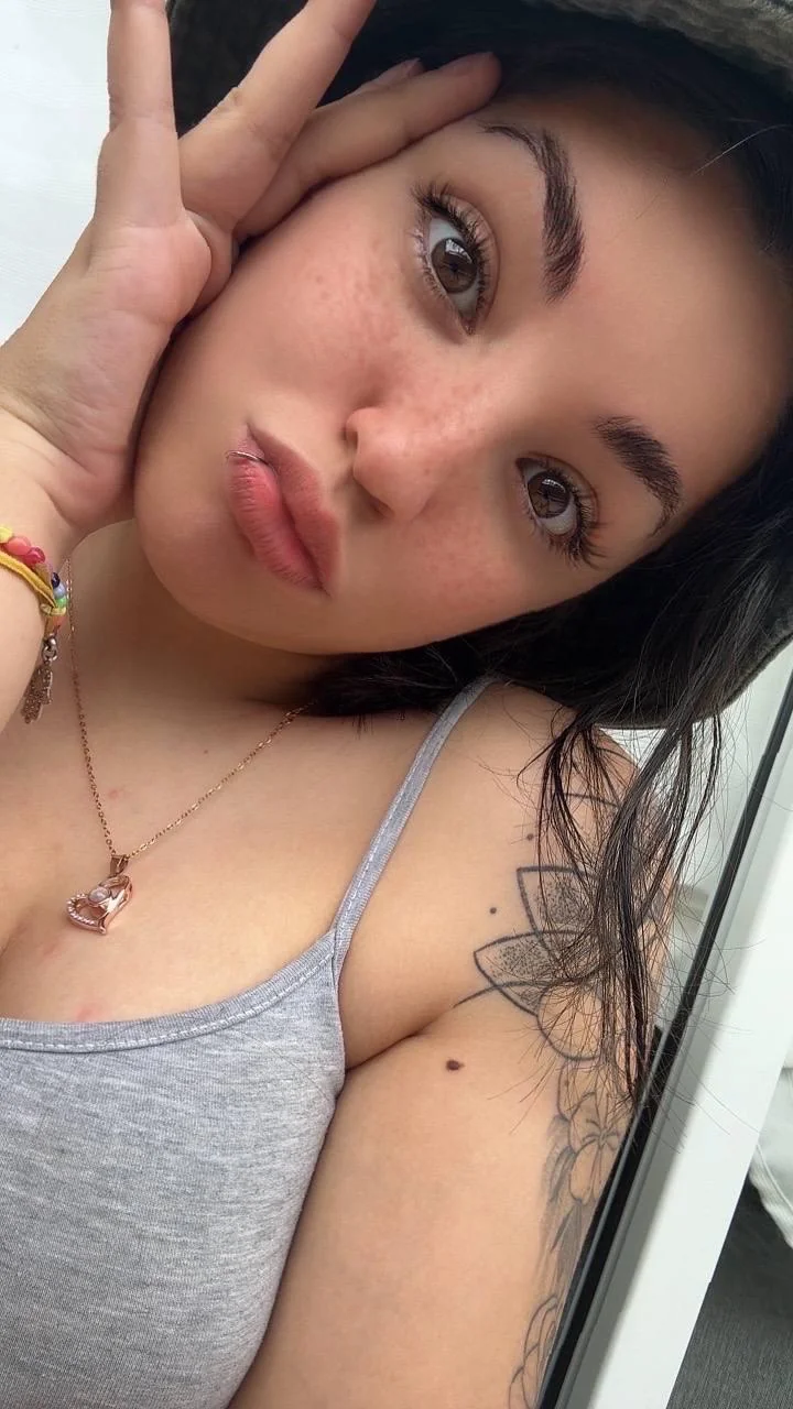 Hello, what can you tell me today? picture 1 of 1