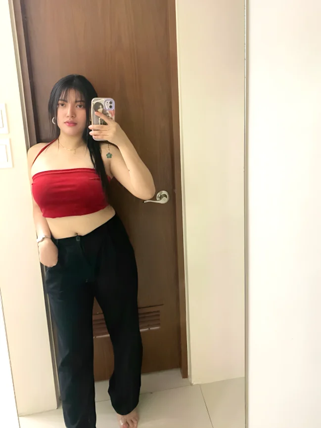 Would you go on a date with me if this is what I will wear? picture 1 of 1