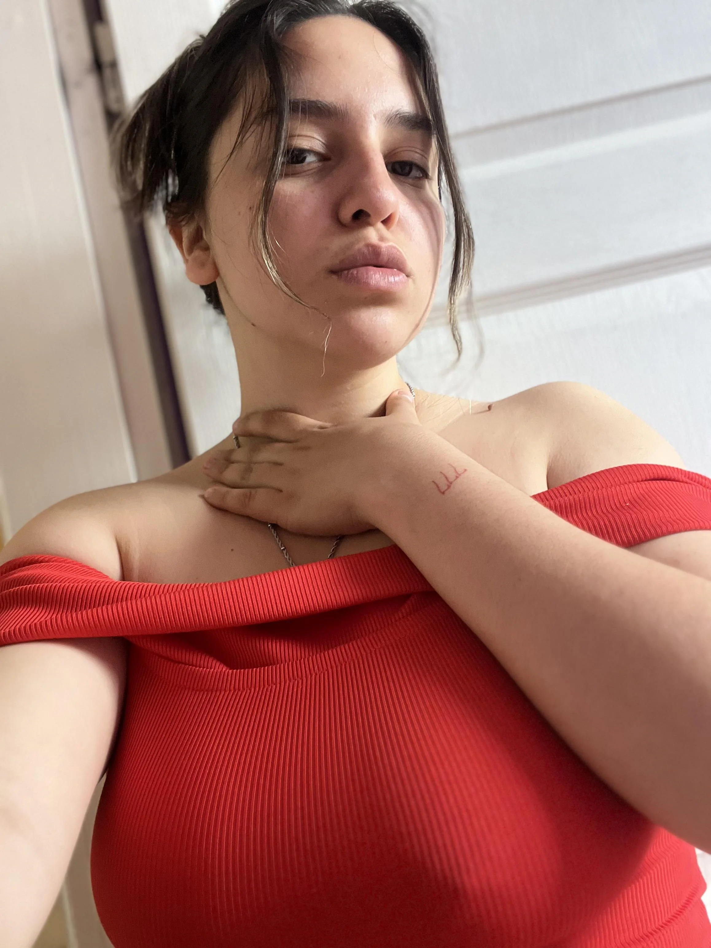 I think I’m still very sleepy picture 1 of 1