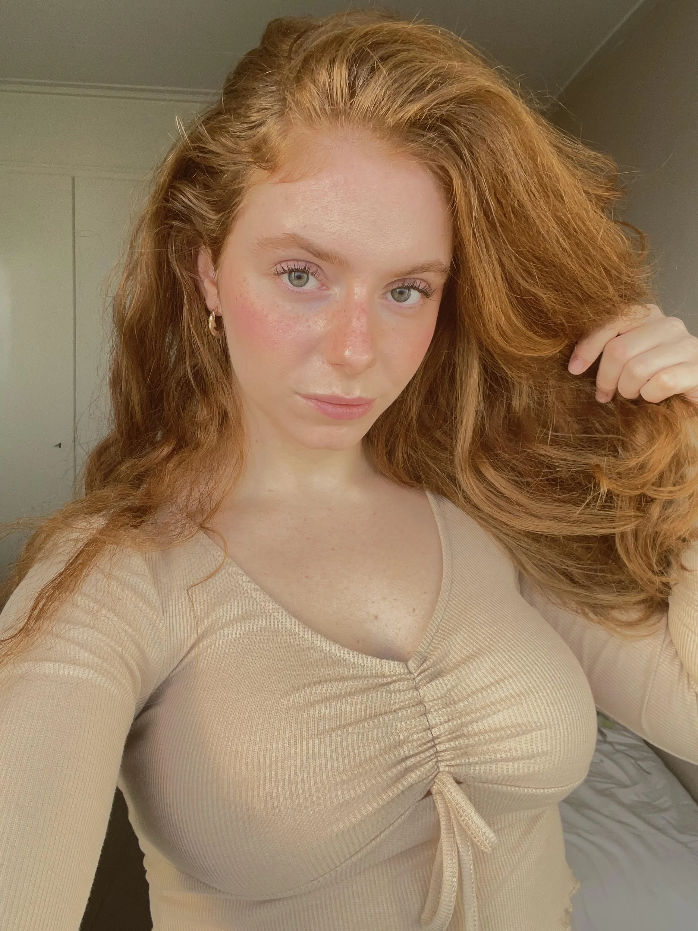 Unique beauty with natural charm. picture 1 of 1