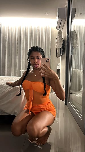 Do I attract you? F18'