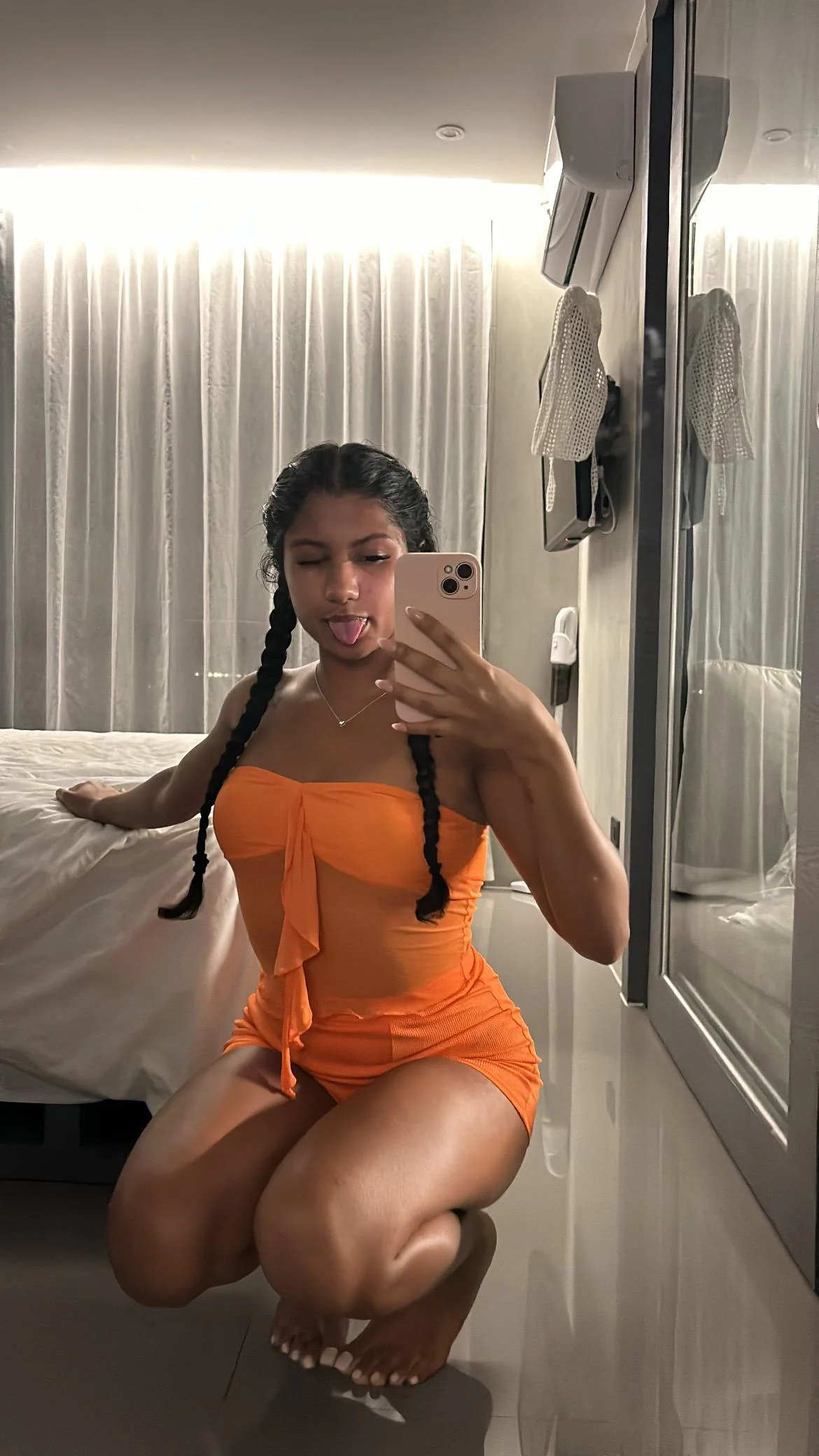 Do I attract you? F18 picture 1 of 1